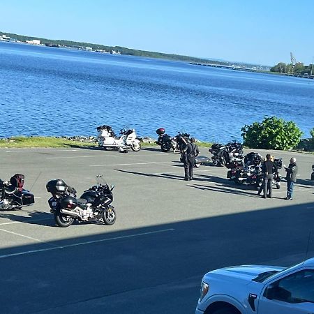 Harbourview Inn And Suites 
シドニー エクステリア 写真