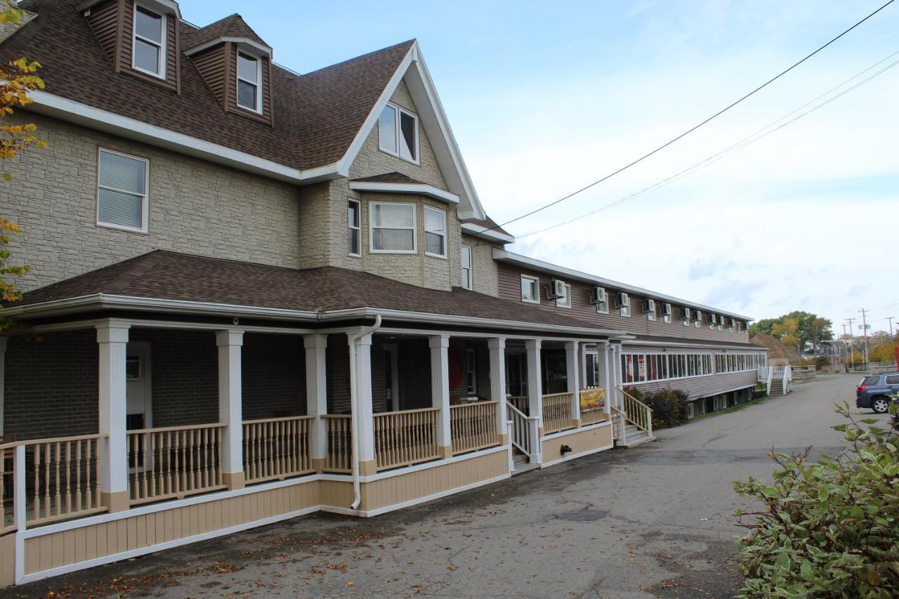 Harbourview Inn And Suites 
シドニー エクステリア 写真