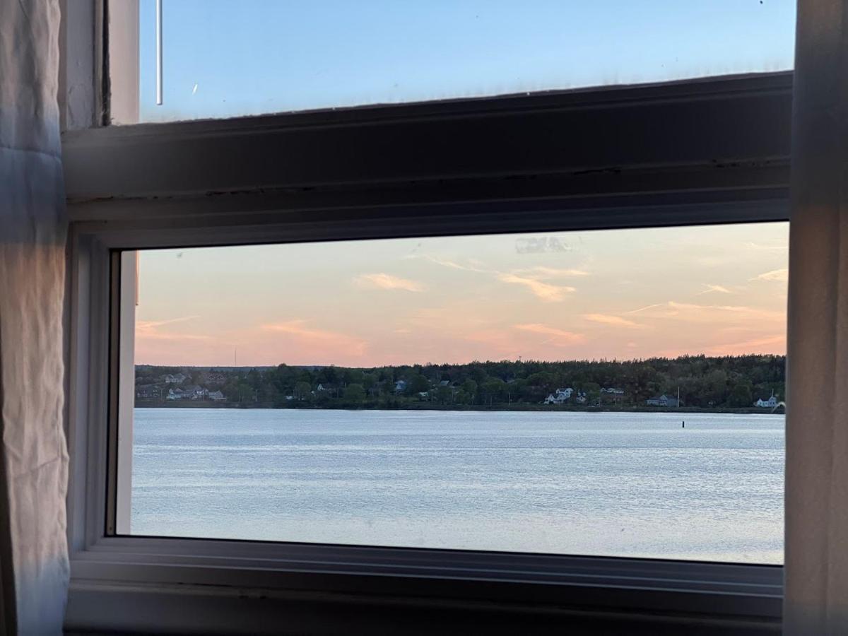 Harbourview Inn And Suites 
シドニー エクステリア 写真